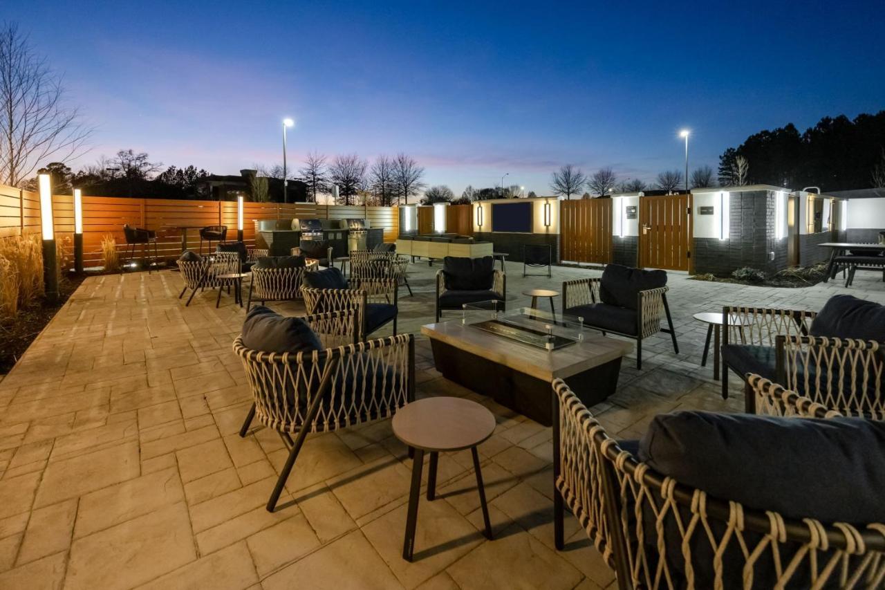 Towneplace Suites By Marriott Canton Riverstone Parkway Exterior photo
