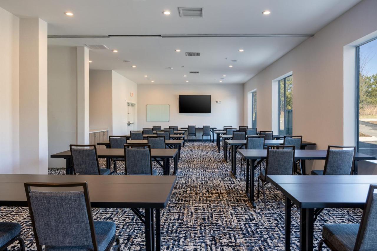 Towneplace Suites By Marriott Canton Riverstone Parkway Exterior photo